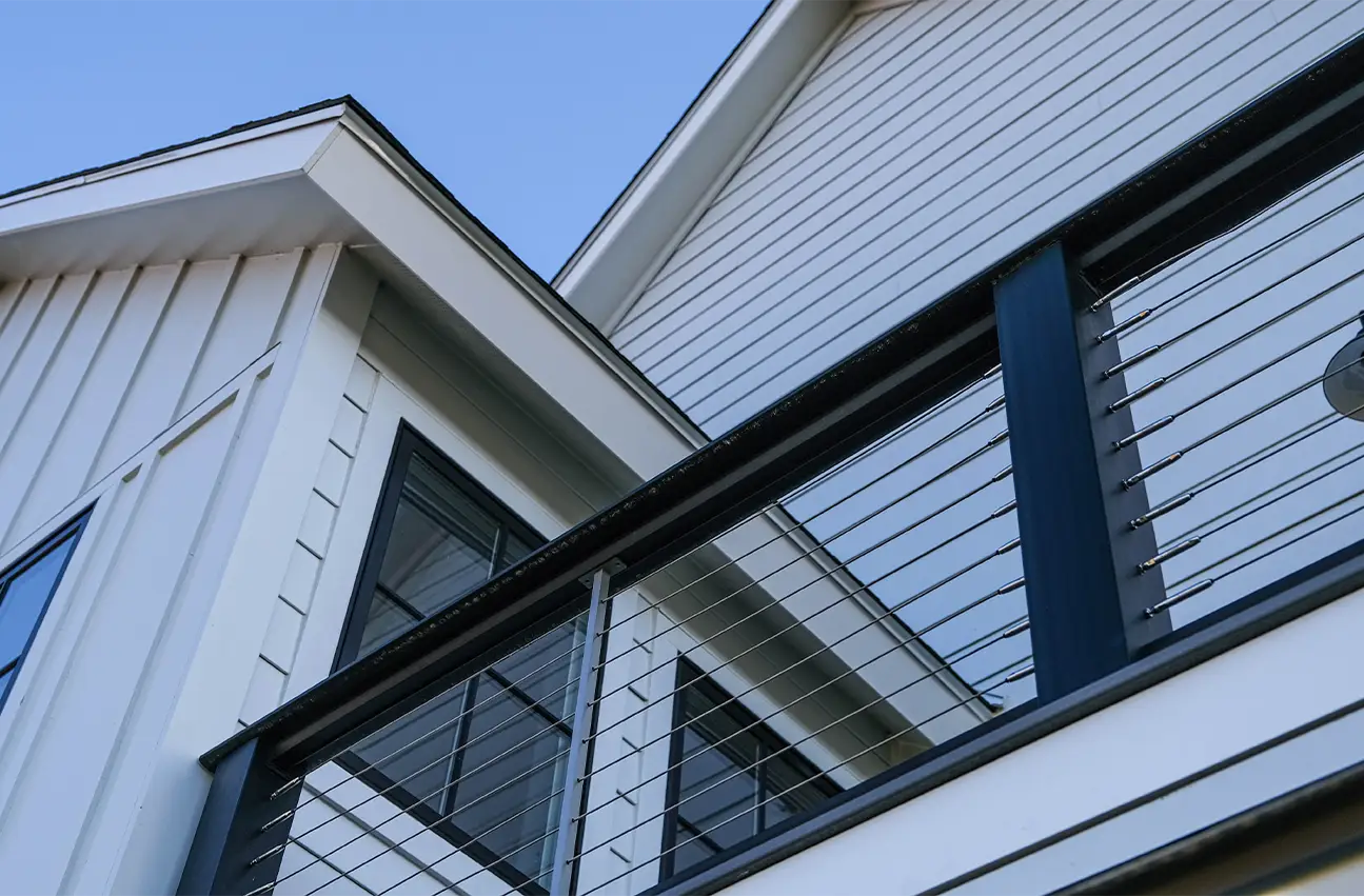 Hect Home Improvement LLC works with a variety of siding colors and materials